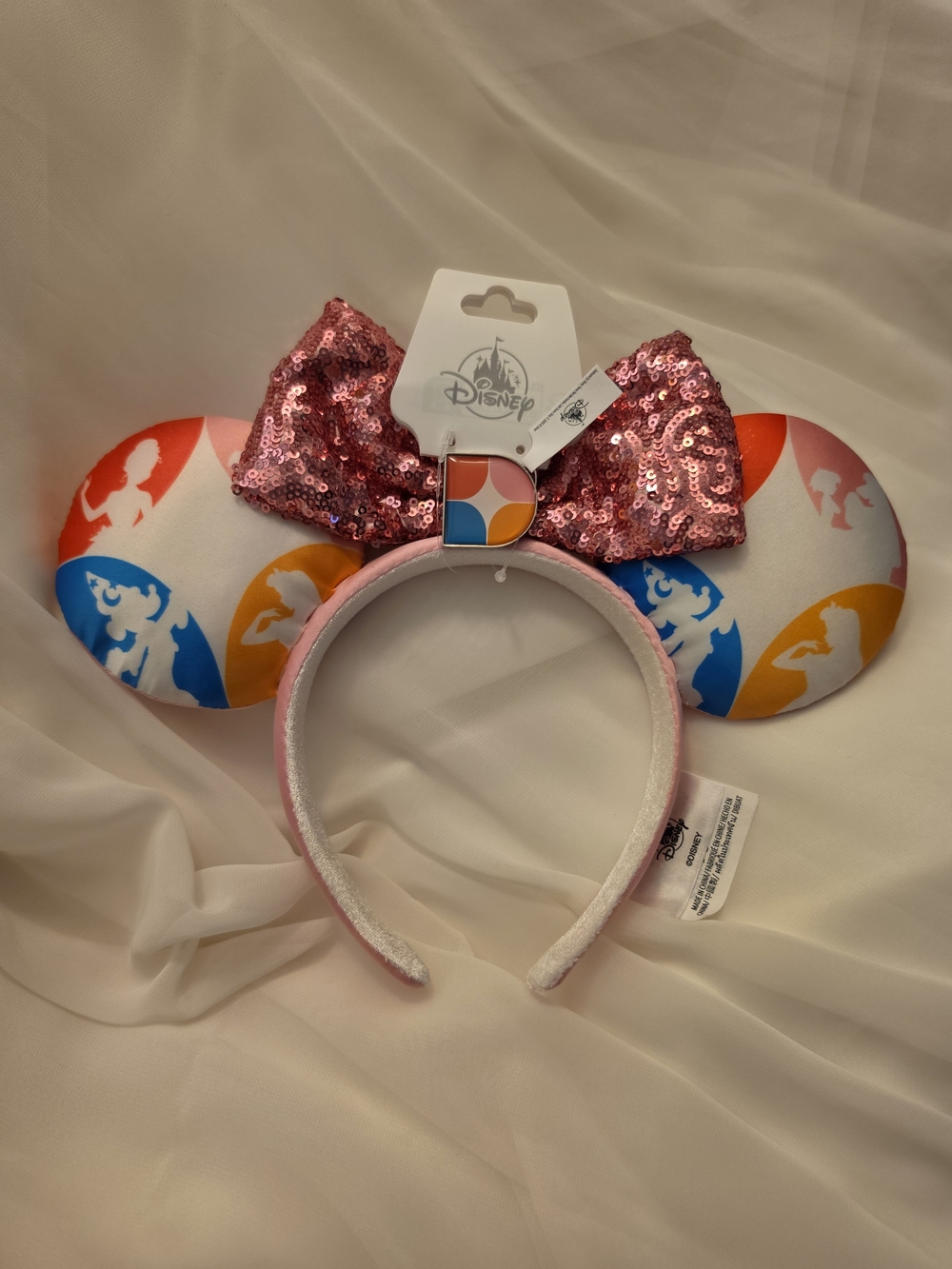 The Villas at Disneyland Hotel DVC Minnie Mouse Ear Sequin Bow Headband Pink